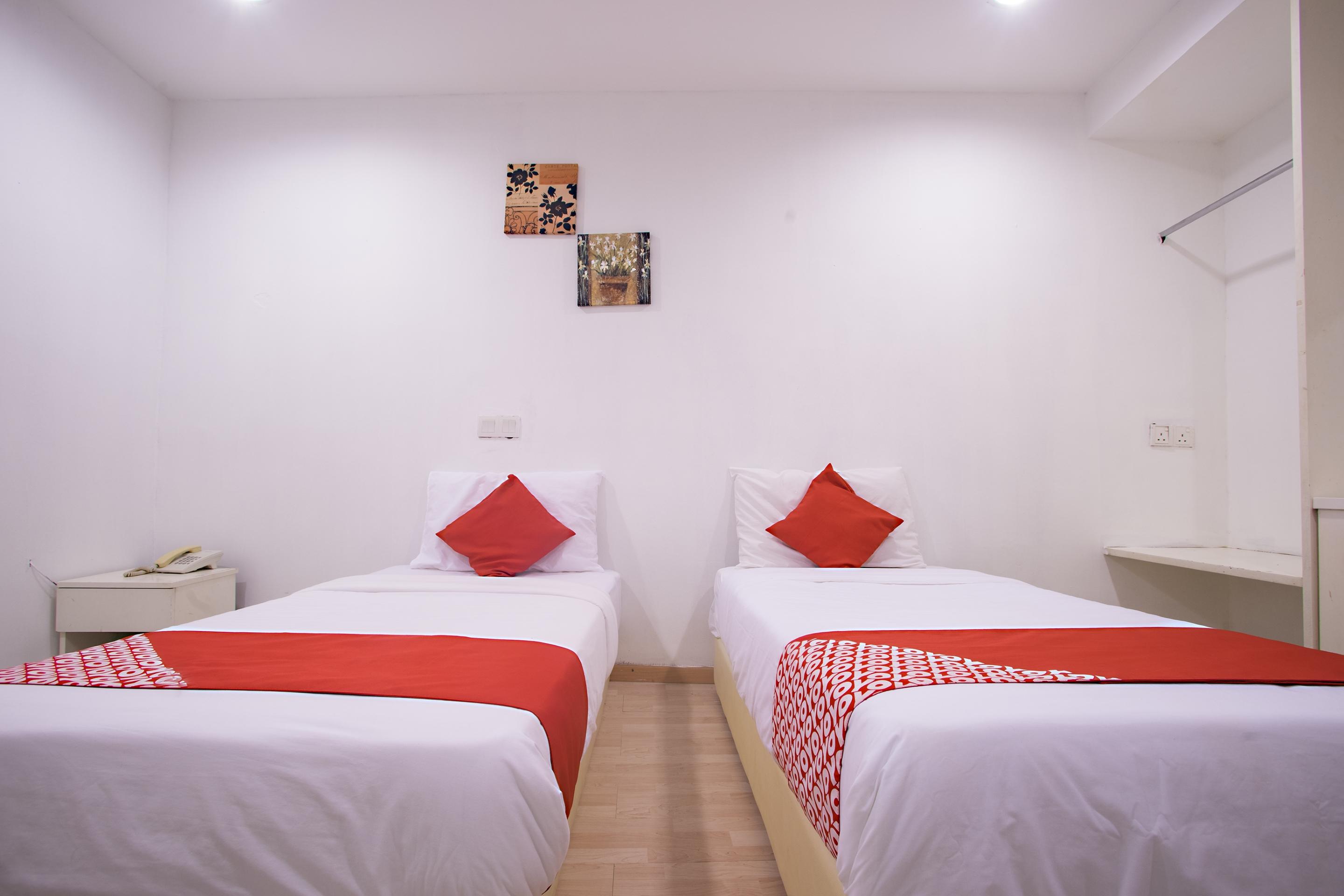 Kk Hotel @ Каджанг Екстериор снимка